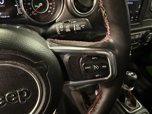 Certified 2018 Jeep Wrangler Unlimited Rubicon image 48