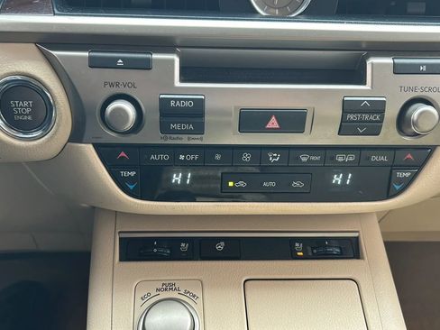 Used 2014 Lexus ES 350 w/ Premium Package FWD image 26