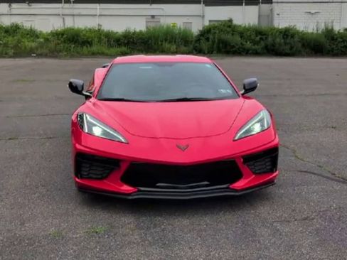 Used 2021 Chevrolet Corvette Stingray Coupe w/ Z51 Performance Package image 3