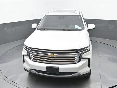 Used 2023 Chevrolet Tahoe High Country w/ Advanced Technology Package AWD/4WD image 32