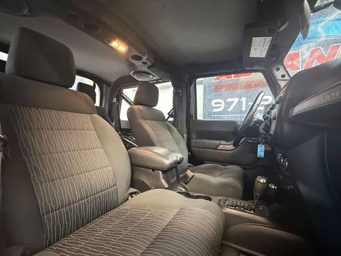 Used 2011 Jeep Wrangler Sport AWD/4WD image 4
