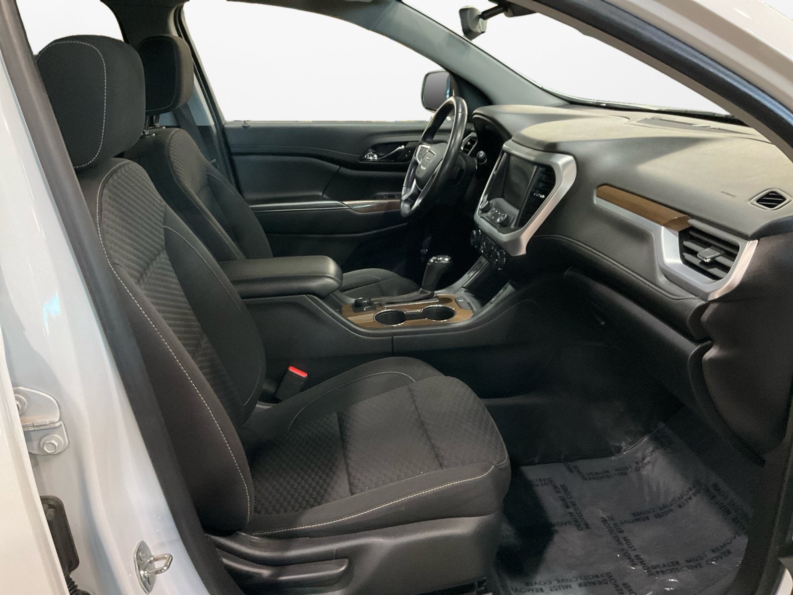 Used 2019 GMC Acadia SLE w/ Driver Alert Package I AWD/4WD image 17