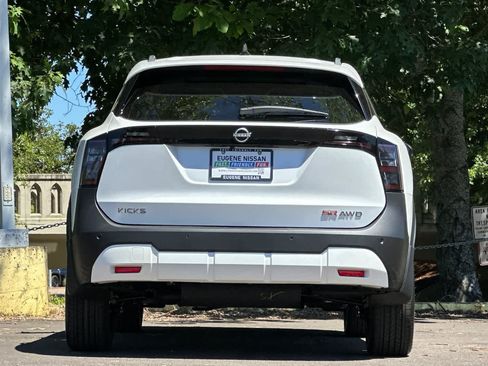 New 2026 Nissan Kicks SR w/ SR Premium Package AWD/4WD image 7