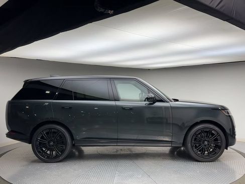 Used 2024 Land Rover Range Rover Long Wheelbase Autobiography AWD/4WD image 9