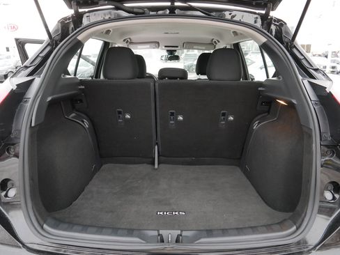 Certified 2021 Nissan Kicks S image 18