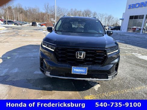 Used 2023 Honda Pilot TrailSport image 9