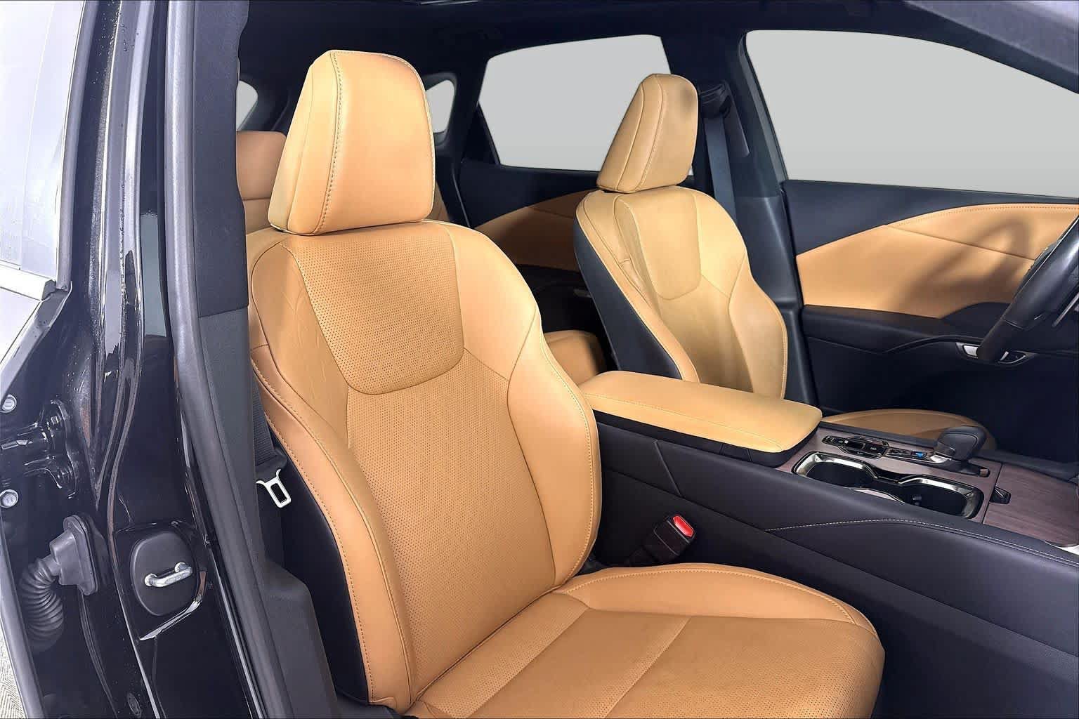 Used 2023 Lexus RX 350 Premium Plus w/ Cold Area Package FWD image 9