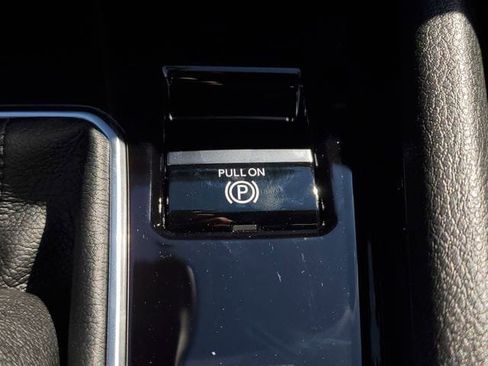 New 2026 Jeep Compass Limited image 32