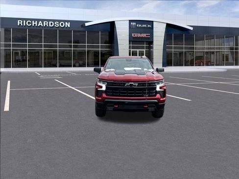 Used 2023 Chevrolet Silverado 1500 LT Trail Boss image 9