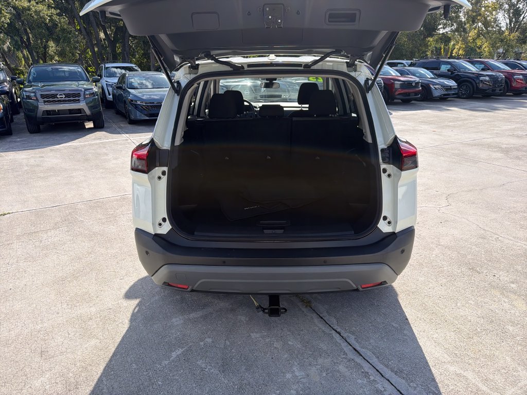Used 2023 Nissan Rogue SV AWD/4WD image 32