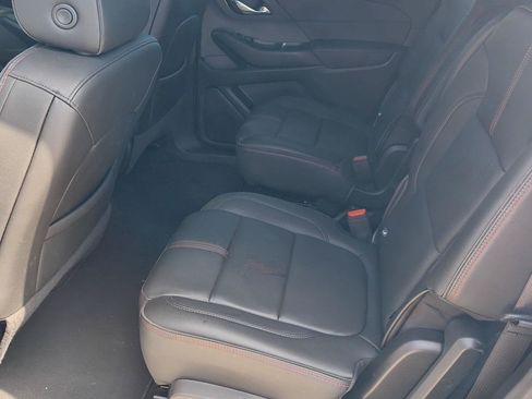 Used 2023 Chevrolet Traverse RS FWD image 33