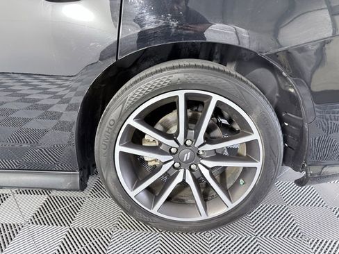 Used 2023 Dodge Charger R/T w/ Technology Group image 28