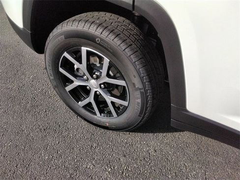 New 2025 Jeep Grand Cherokee Limited w/ Trailer Tow Package image 18