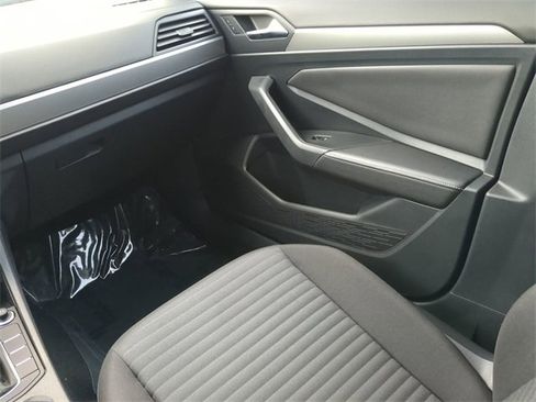 Certified 2023 Volkswagen Jetta S image 14