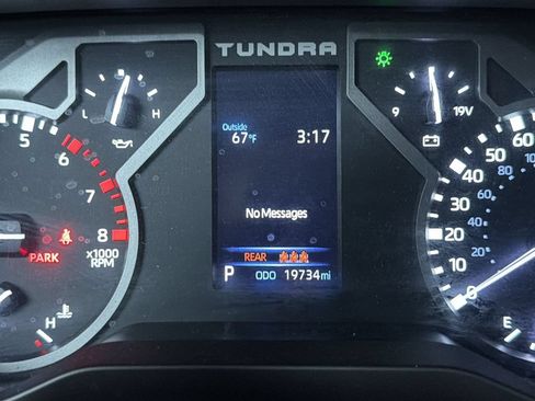 Used 2024 Toyota Tundra SR5 w/ SR5 Convenience Package AWD/4WD image 10