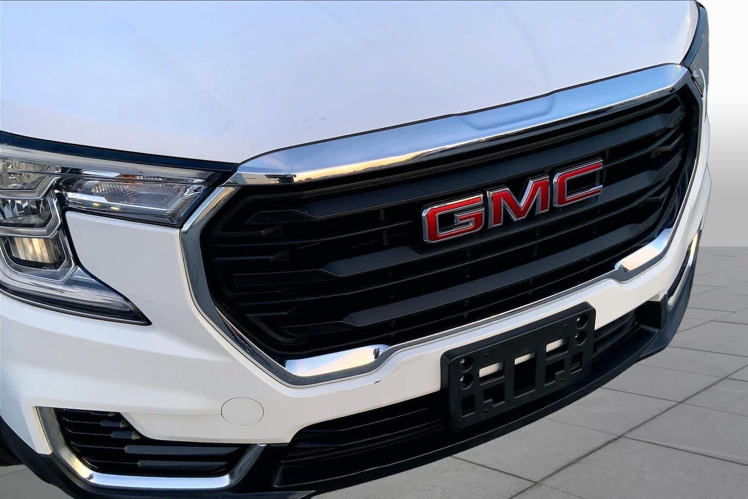 Used 2024 GMC Terrain SLE AWD/4WD image 27