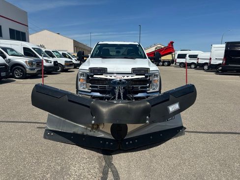 Used 2023 Ford F550 4x4 SuperCab Super Duty image 7