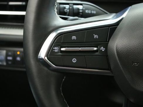 Certified 2026 Chevrolet Traverse LT FWD image 15