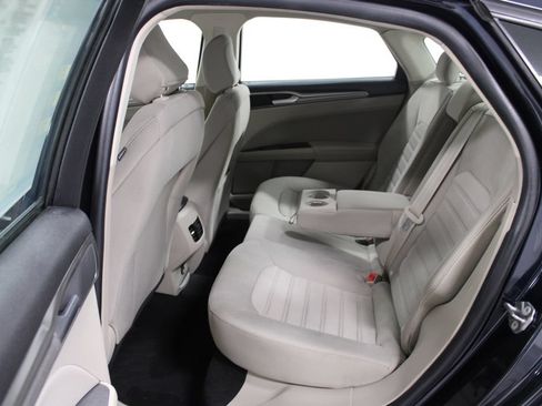Certified 2020 Ford Fusion SE FWD image 23