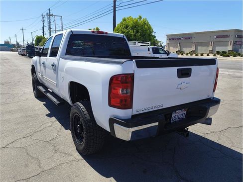 Used 2011 Chevrolet Silverado 2500 LT AWD/4WD image 15