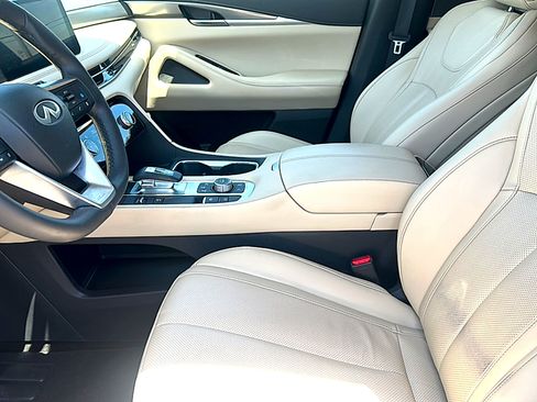 Used 2023 INFINITI QX60 Luxe w/ Cargo Package FWD image 13