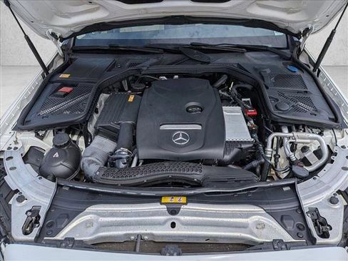 Used 2015 Mercedes-Benz C 300 4MATIC Sedan image 23