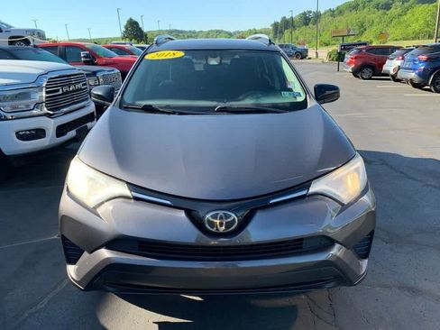 Used 2018 Toyota RAV4 LE AWD/4WD image 10