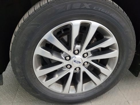 Used 2018 Ford Expedition Limited AWD/4WD image 31