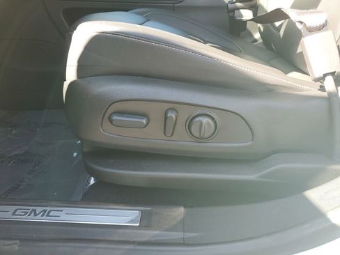 Certified 2023 GMC Acadia SLT w/ Elevation Edition image 21