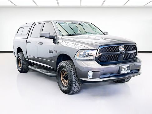 Used 2017 RAM 1500 Sport w/ Quick Order Package 26Q Night AWD/4WD image 3