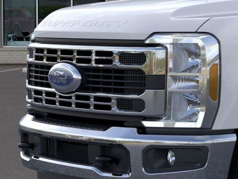 New 2026 Ford F350 XL w/ XL Chrome Package AWD/4WD image 17
