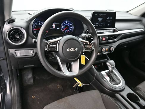 Used 2024 Kia Forte LXS FWD image 19