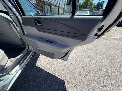 Used 1998 Lincoln Continental FWD image 64