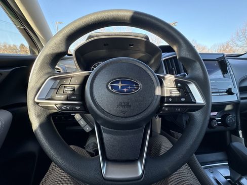 Used 2024 Subaru Forester Base image 15