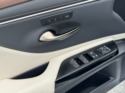 Certified 2023 Lexus ES 300h Ultra Luxury image 22