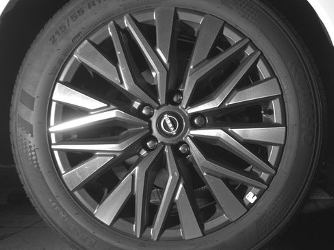 Used 2025 Nissan Altima 2.5 SV image 15