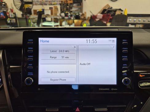 Used 2024 Toyota Camry XLE FWD image 33