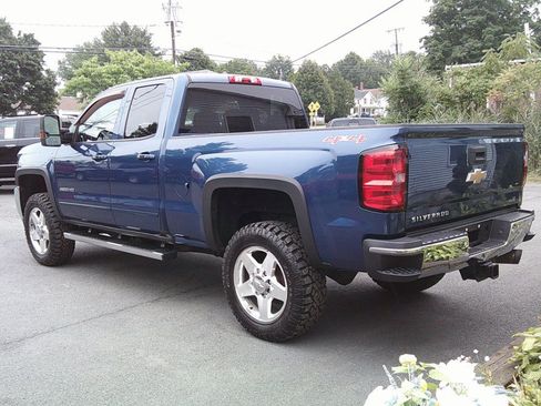 Used 2015 Chevrolet Silverado 2500 LT w/ LT Convenience Package AWD/4WD image 5