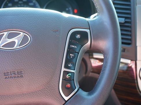 Used 2012 Hyundai Santa Fe SE AWD/4WD image 24