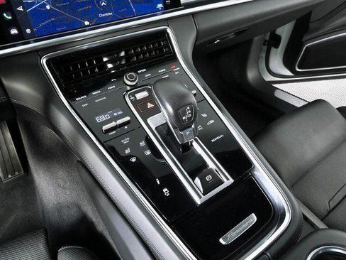 Certified 2023 Porsche Panamera 4 w/ Premium Package AWD/4WD image 16