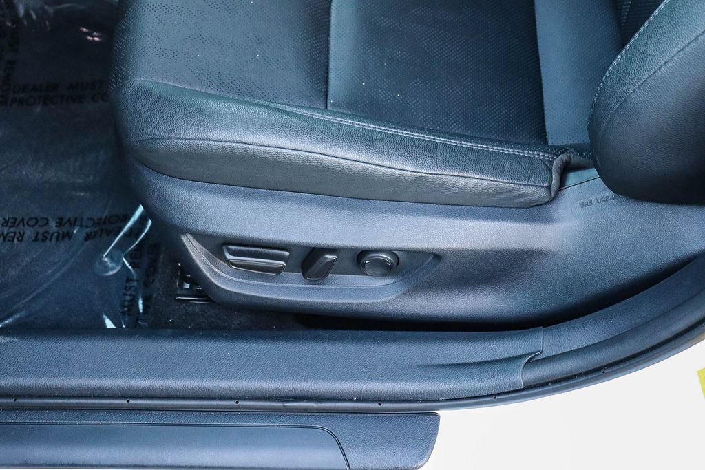 Used 2025 Toyota Camry XSE FWD image 24
