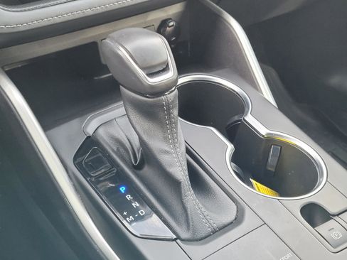 Used 2022 Toyota Highlander XSE image 17