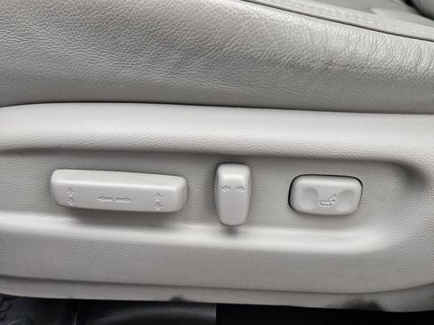 Used 2022 Honda Pilot Touring image 16