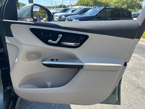 New 2026 Mercedes-Benz GLC 300 image 37