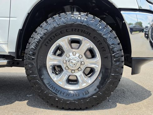 Used 2024 RAM 2500 Big Horn AWD/4WD image 4