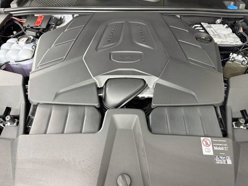 New 2026 Porsche Cayenne Coupe AWD/4WD image 32