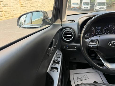 Used 2018 Hyundai Kona SEL AWD/4WD image 18