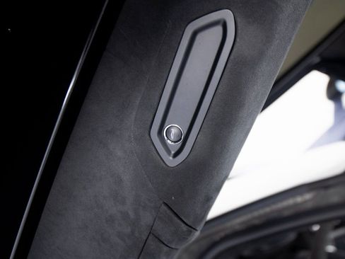 Used 2021 McLaren 765LT RWD image 11