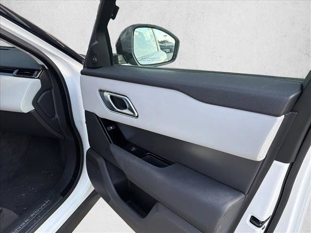 Used 2025 Land Rover Range Rover Velar Dynamic SE AWD/4WD image 23