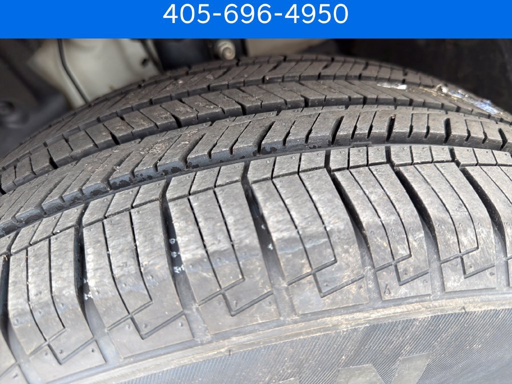 Used 2025 Honda Pilot TrailSport image 12